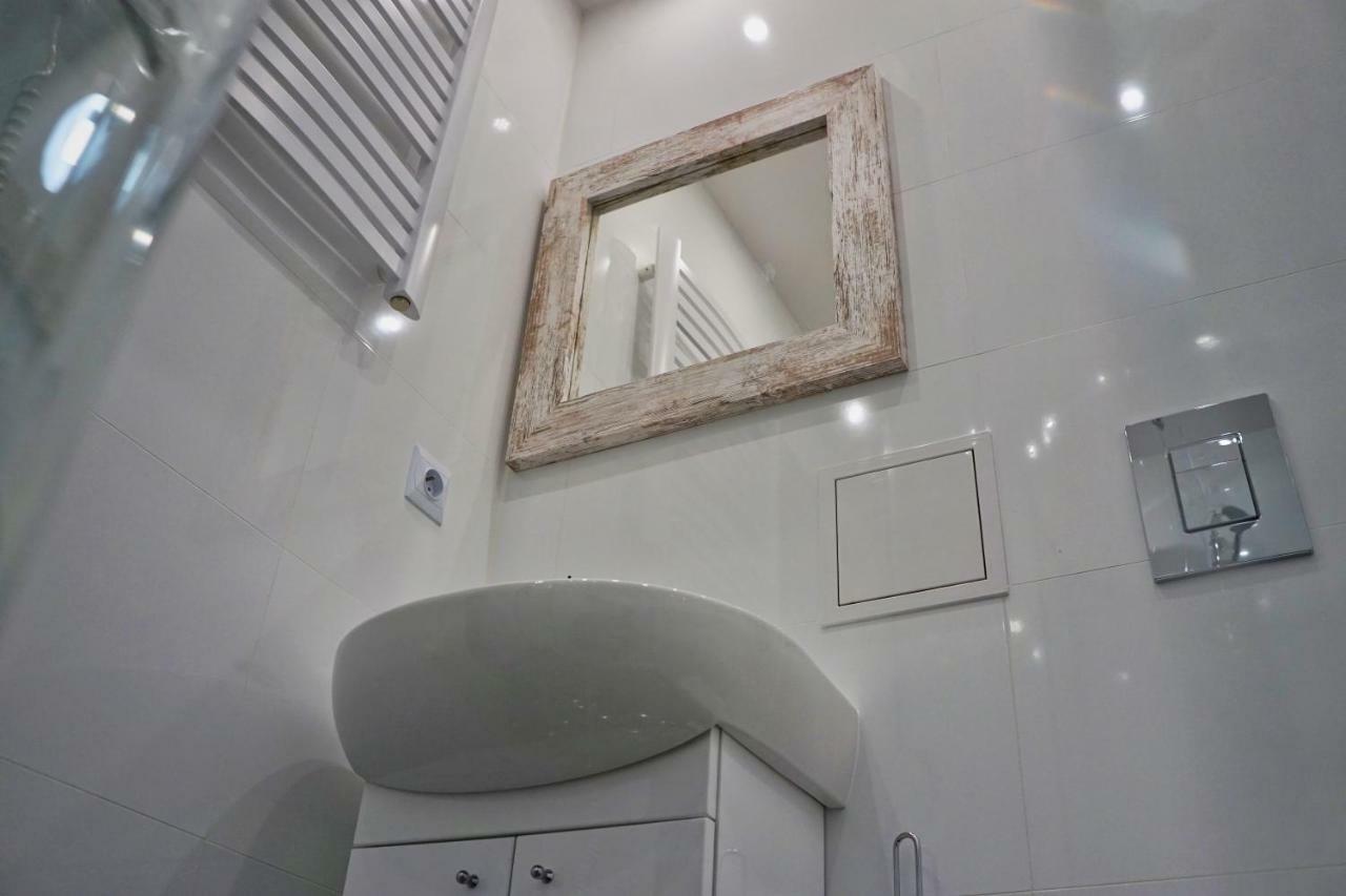 Palace Of Culture, Modern City Center Suite! Варшава Екстер'єр фото